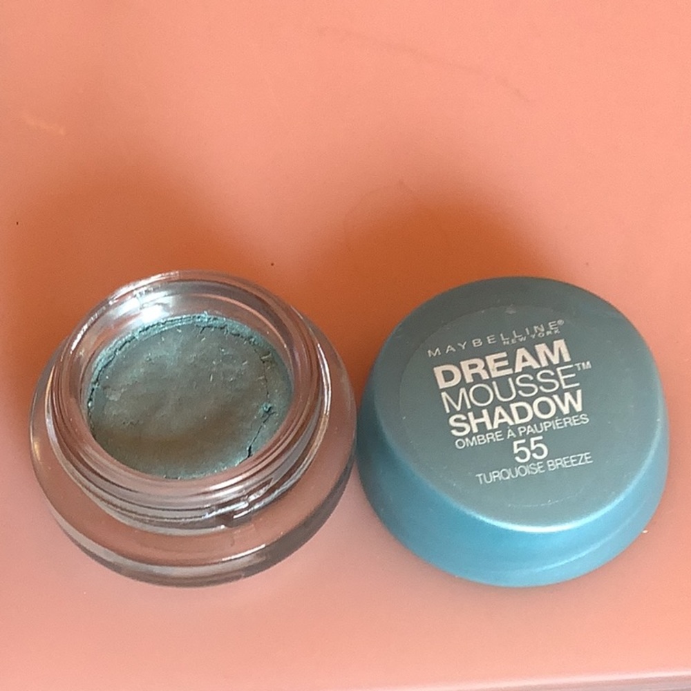 Maybelline Dream Mousse eye Shadow 55 Turquoise Breeze - Teal Blue